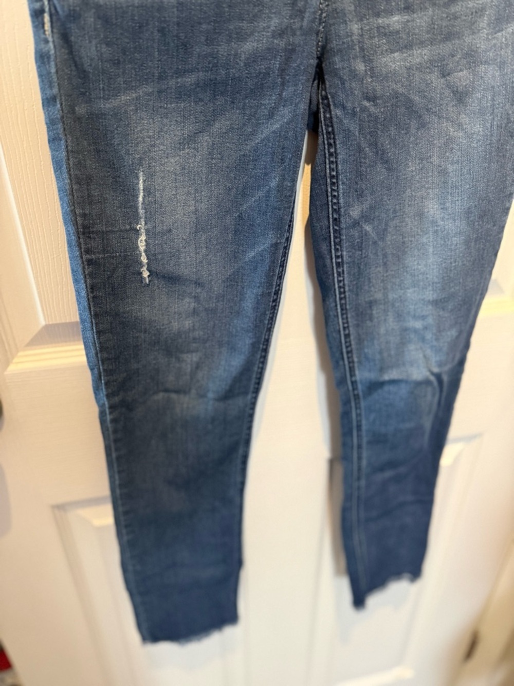 Democracy Womens Size 4 Ab Technology Skinny Jeans Dark/Med Wash Frayed Hem - Picture 4 of 11